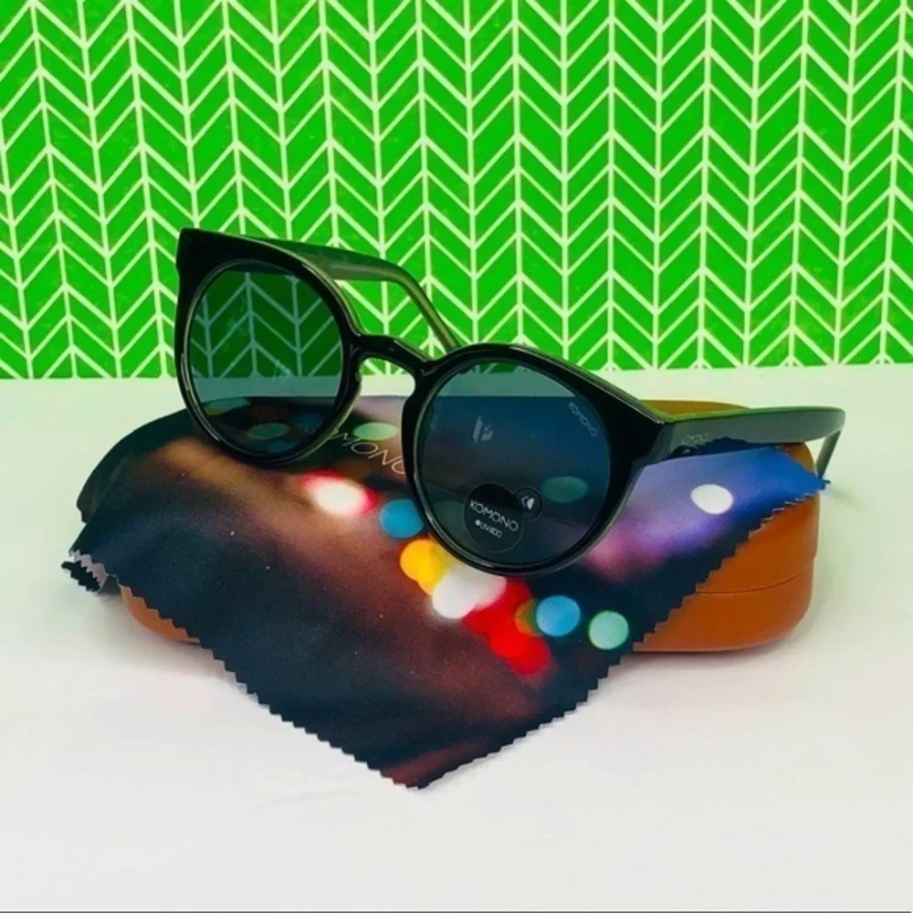 KOMONO Lulu Black Jade Sunglasses NEW cateye